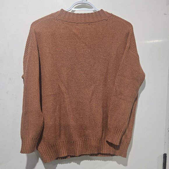 Warm and Cozy Sweater for woman Size Small Brown in color - Picture 2 of 3